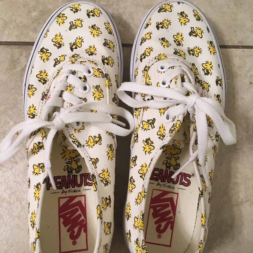 Pair of Peanuts Woodstock vans